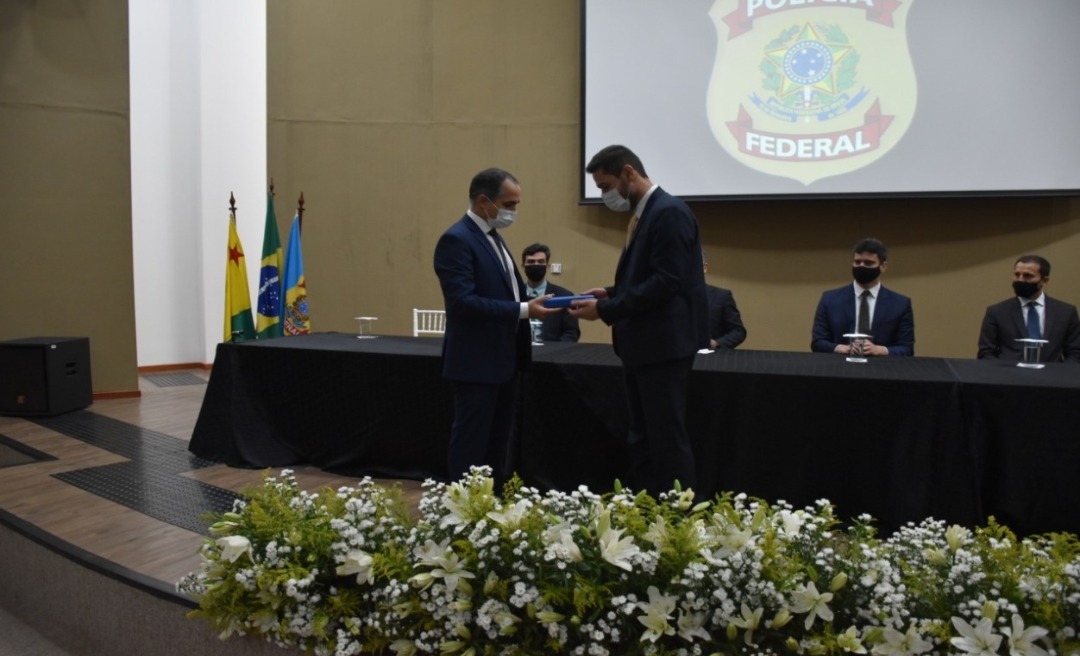 Em cerimônia interna, Polícia Federal no Acre empossa novo superintendente